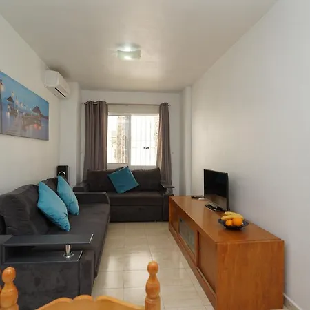 Apartamento La Loma With Pool, Free Wifi And International Tv. Torrevieja